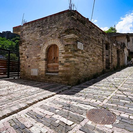 Castlefront Villa Gjirokastër Exteriér fotografie